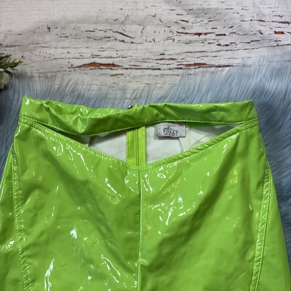Oh Polly Lime Green Faux Leather Cut Out Pants sz 4 - Picture 3 of 10